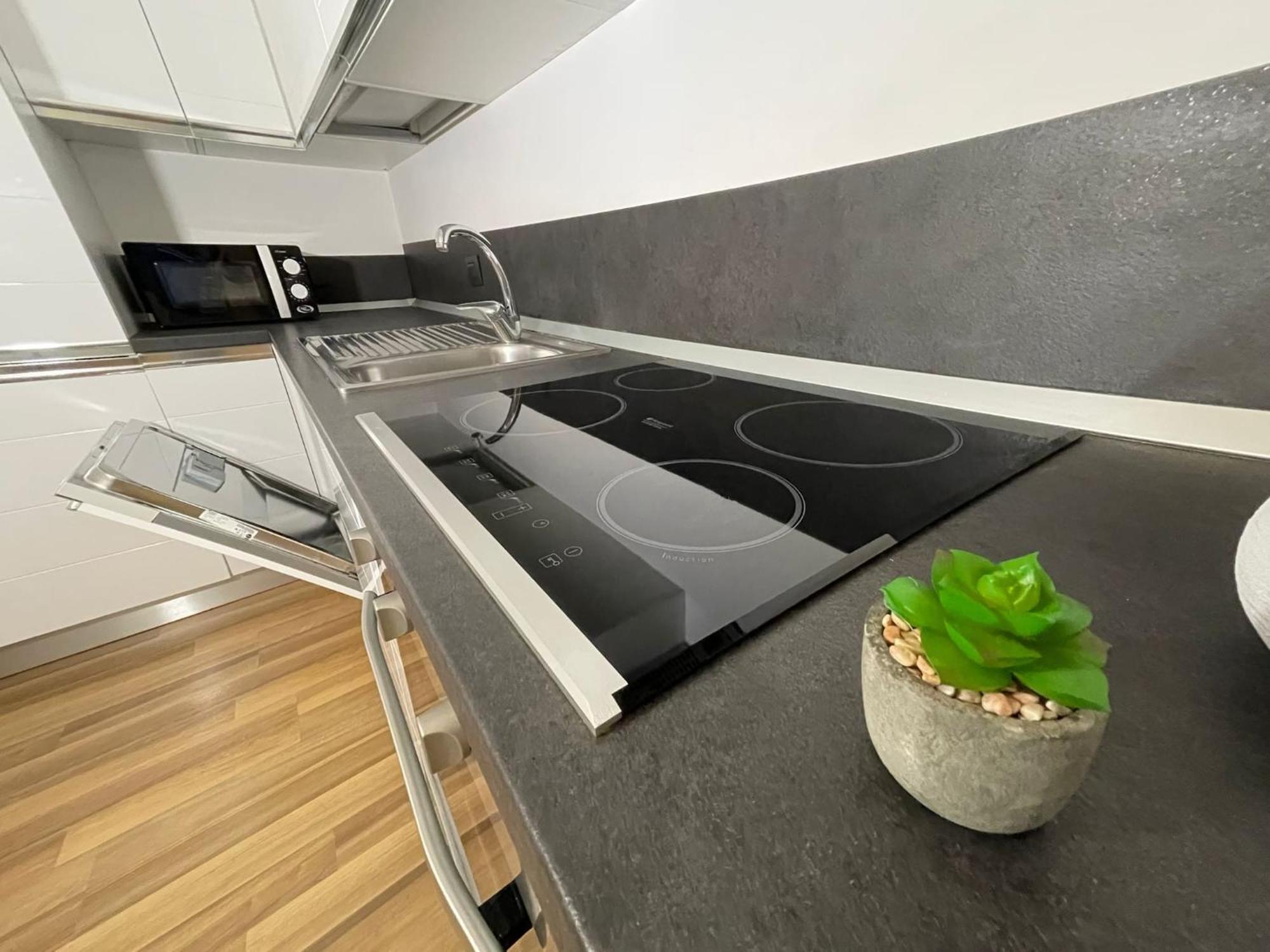 Candiani B2 Bilocale * Milan